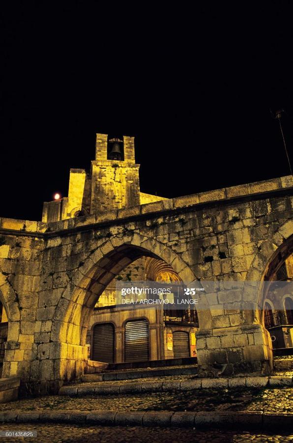 سولمونا Dietro Piazza Maggiore المظهر الخارجي الصورة